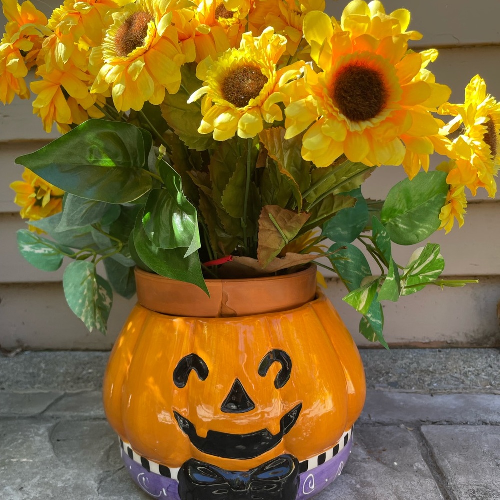 Halloween Pumpkin Vase with Sunflowers